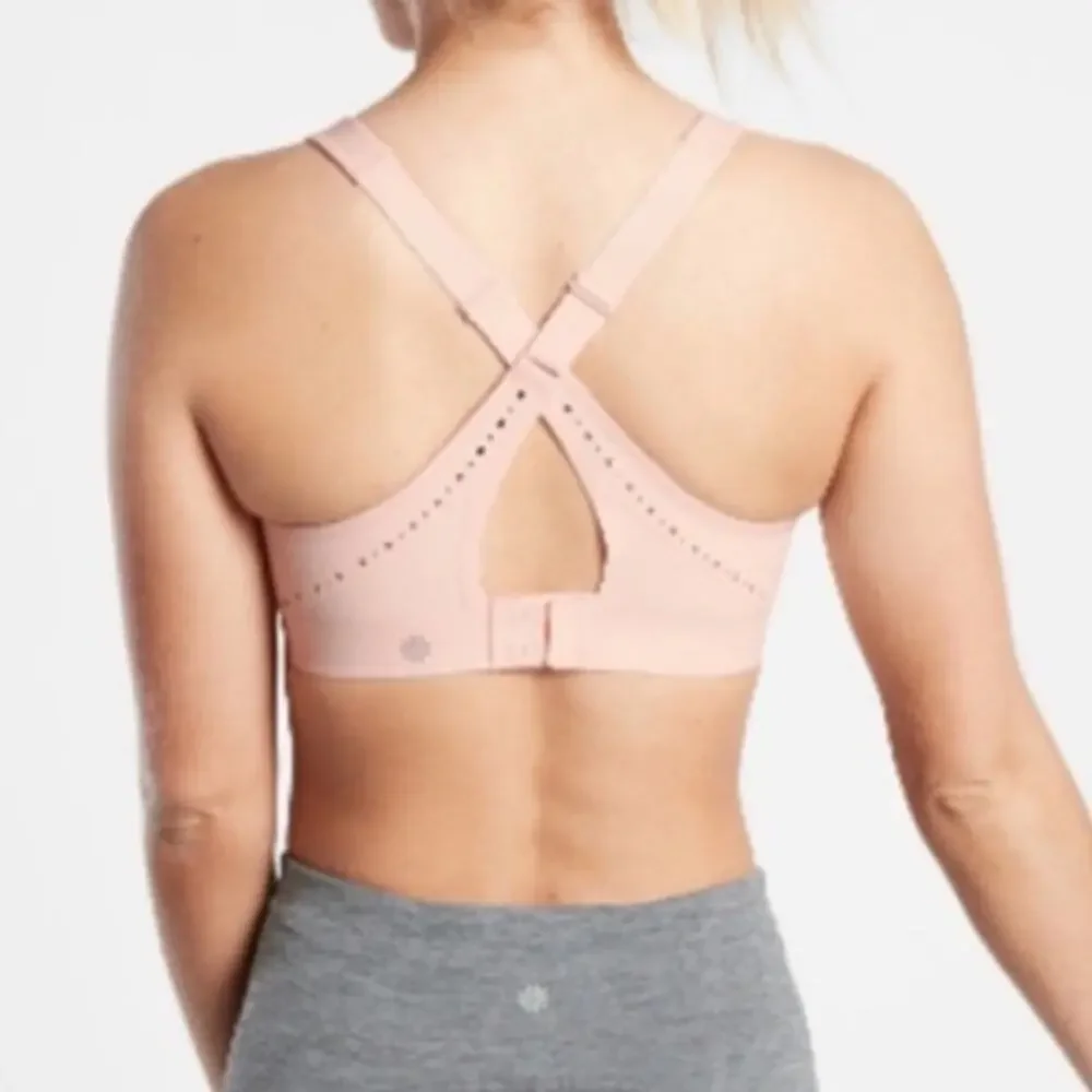 Athleta pink Phenomena B-DD crossback sports bra NWT, 40DD